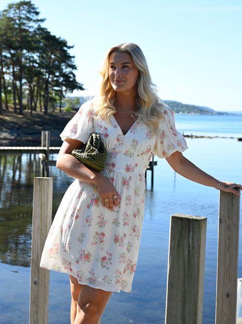 Hovedbilde Vero Moda Vmbella Kort Blomsterkjole Rosa