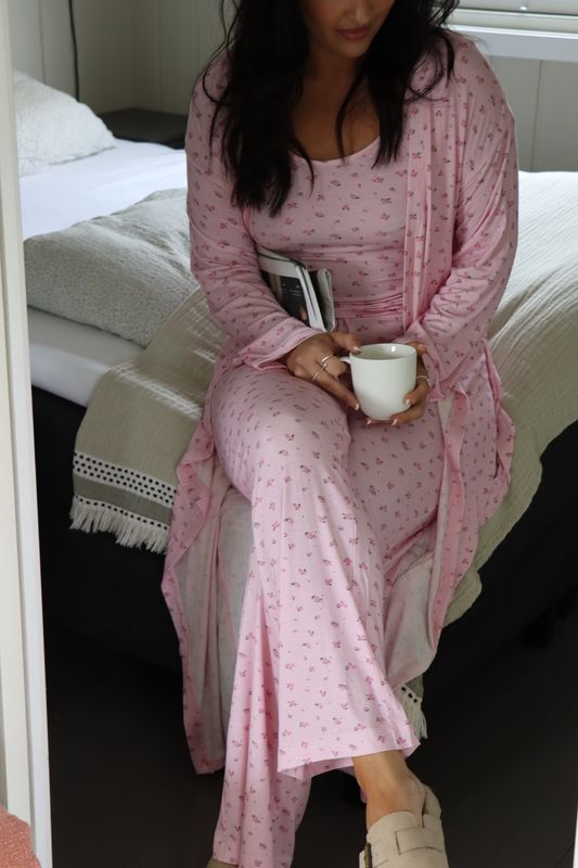Vero Moda Vmesther Lang Morgenkåpe Rosa Blomster